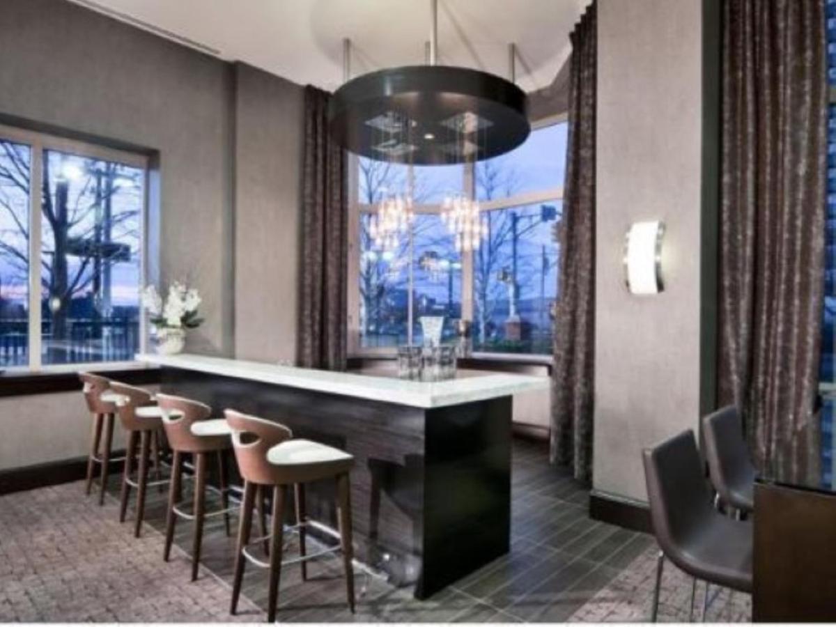 Bluebird Suites Near Newport Centre Jersey City Eksteriør bilde