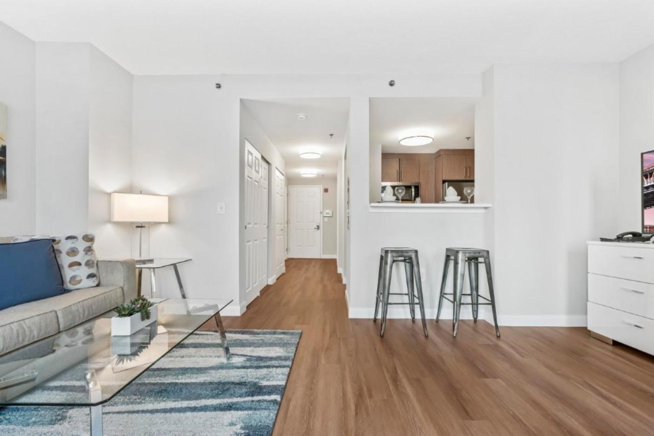 Bluebird Suites Near Newport Centre Jersey City Eksteriør bilde